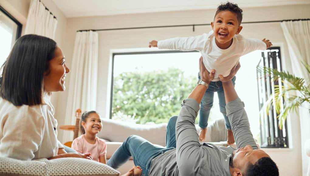 Ambiente familiar acolhedor com apoio emocional